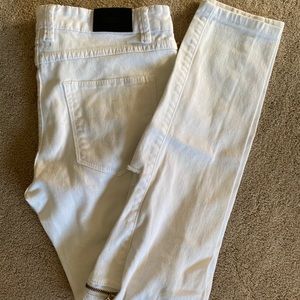 Knee Cut Skinny Jeans